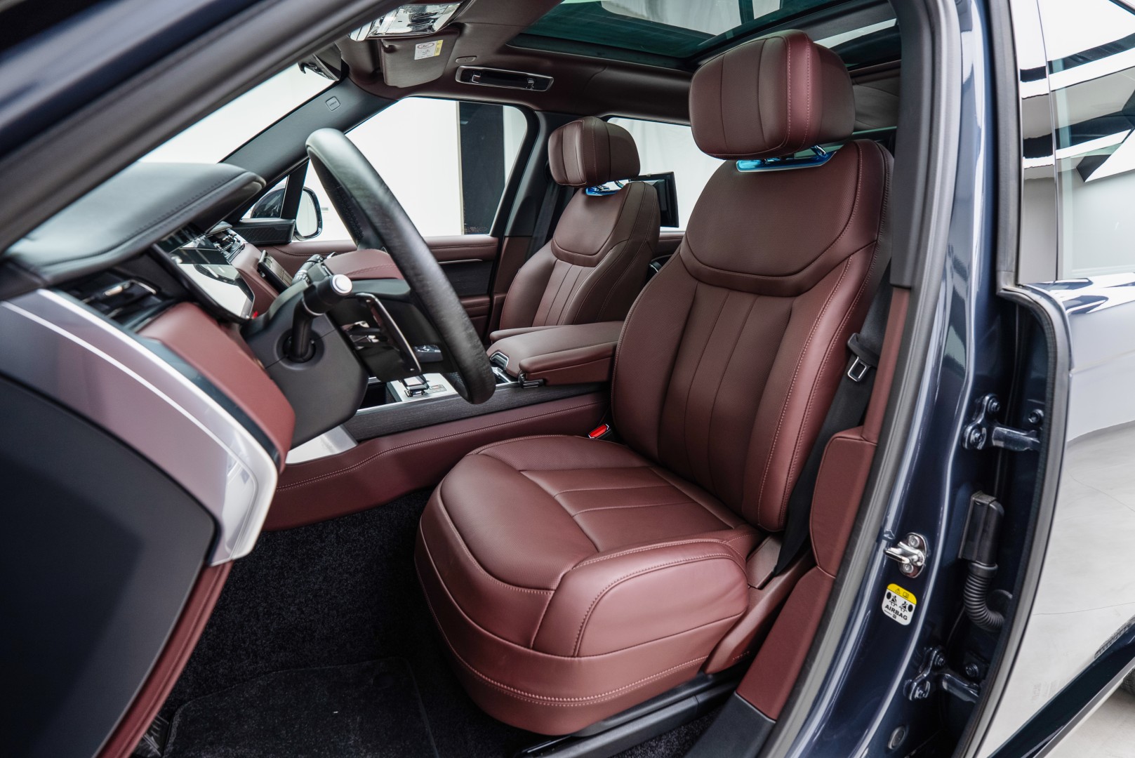 2025 RANGE ROVER P530 AUTOBIOGRAPHY LWB | MAIN DEALER WARRANTY 5 YEARS